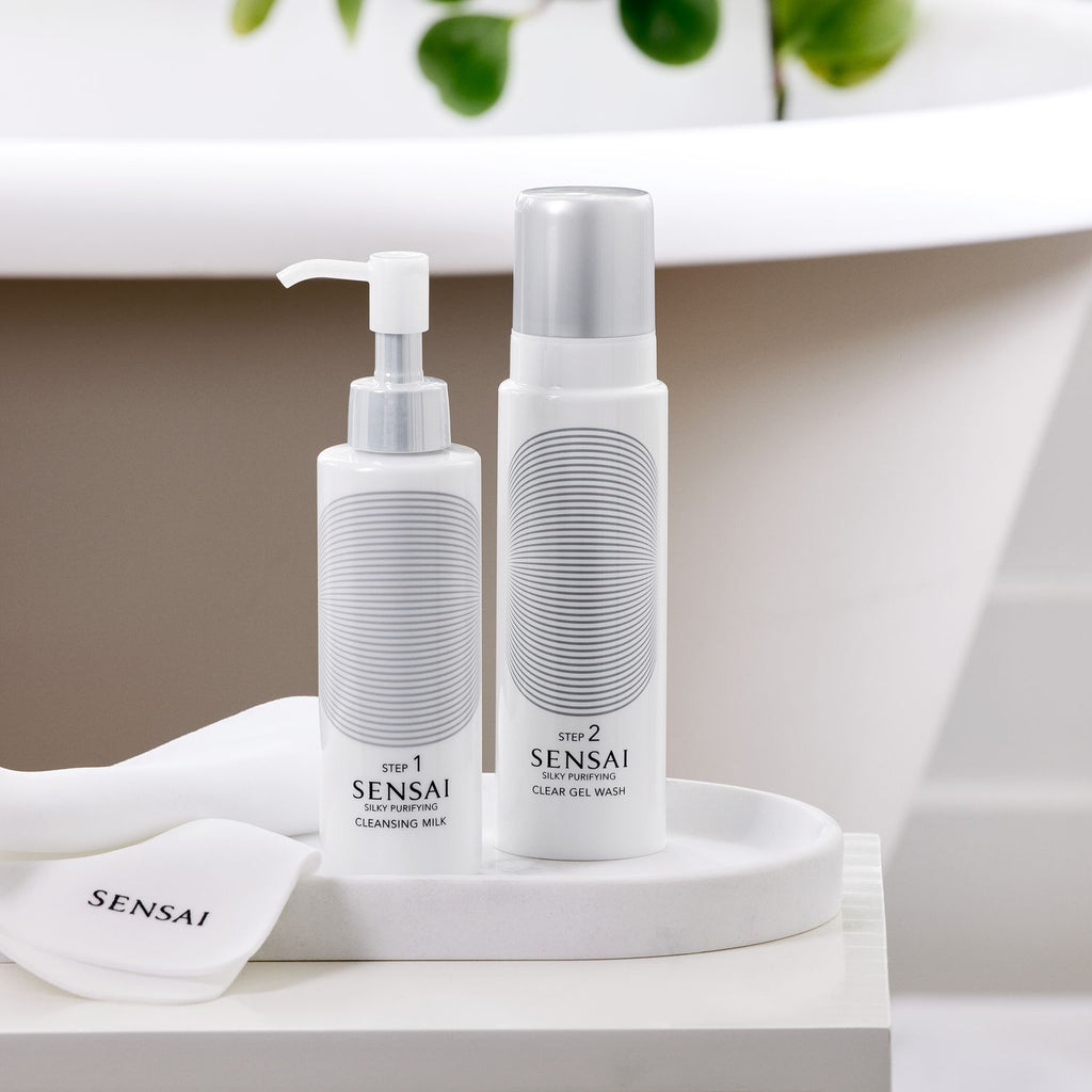 Sensai Silky Purifying Clear Gel Wash (145ml)