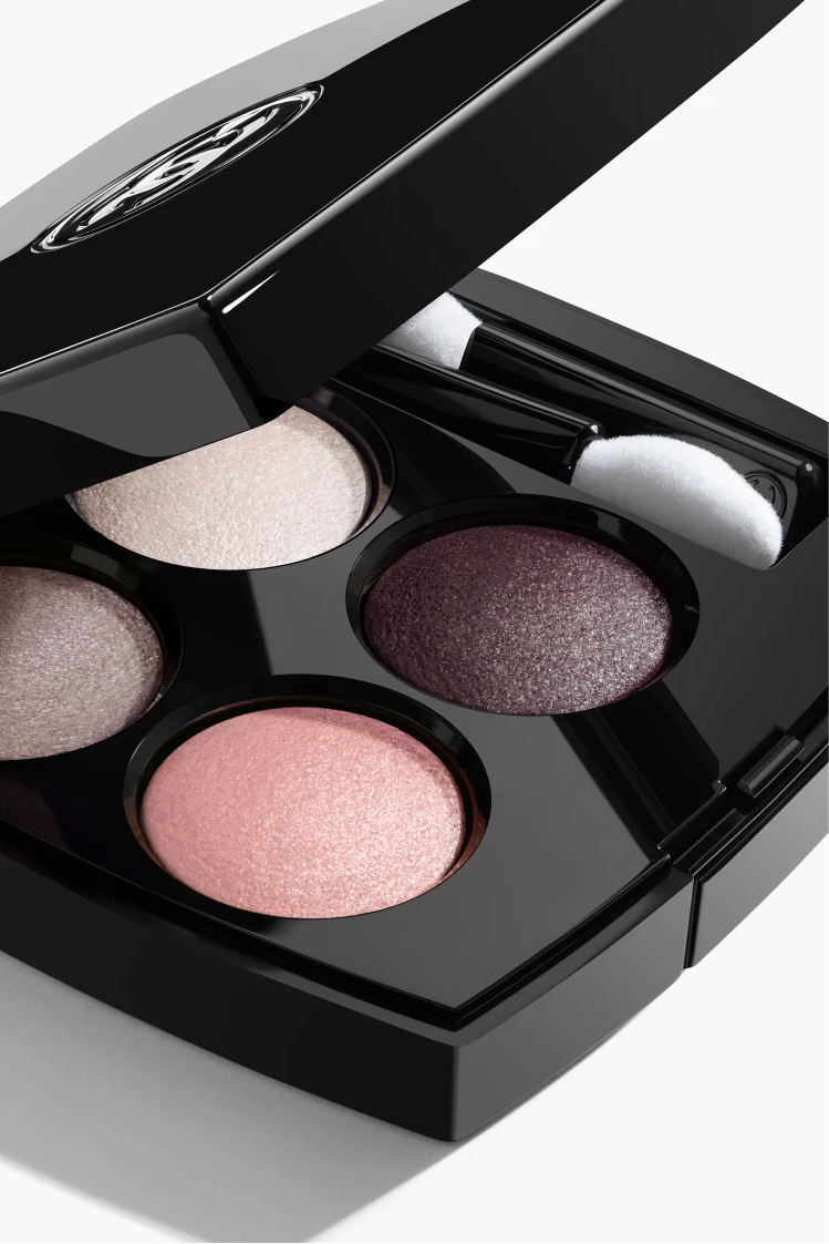 Chanel Les 4 Ombres Quadra Eyeshadow (202 Tissé Camélia)